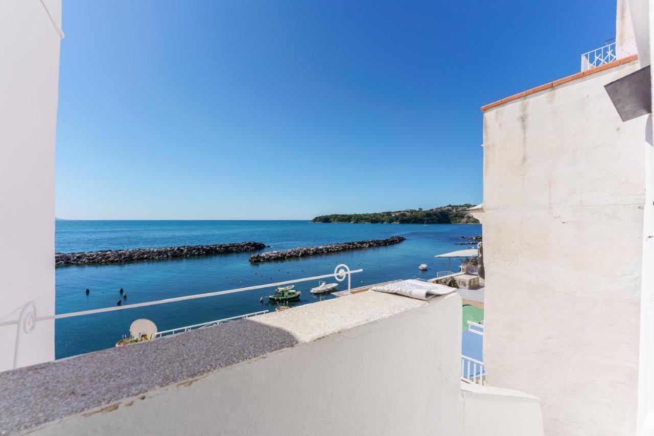 Apartment Casa Raiffone Procida