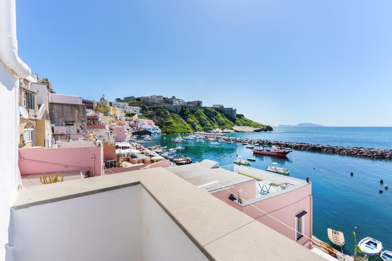 Apartment Casa Raiffone Procida